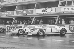 3-Ford-GT-106-107-1965