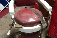 barber-chair-before